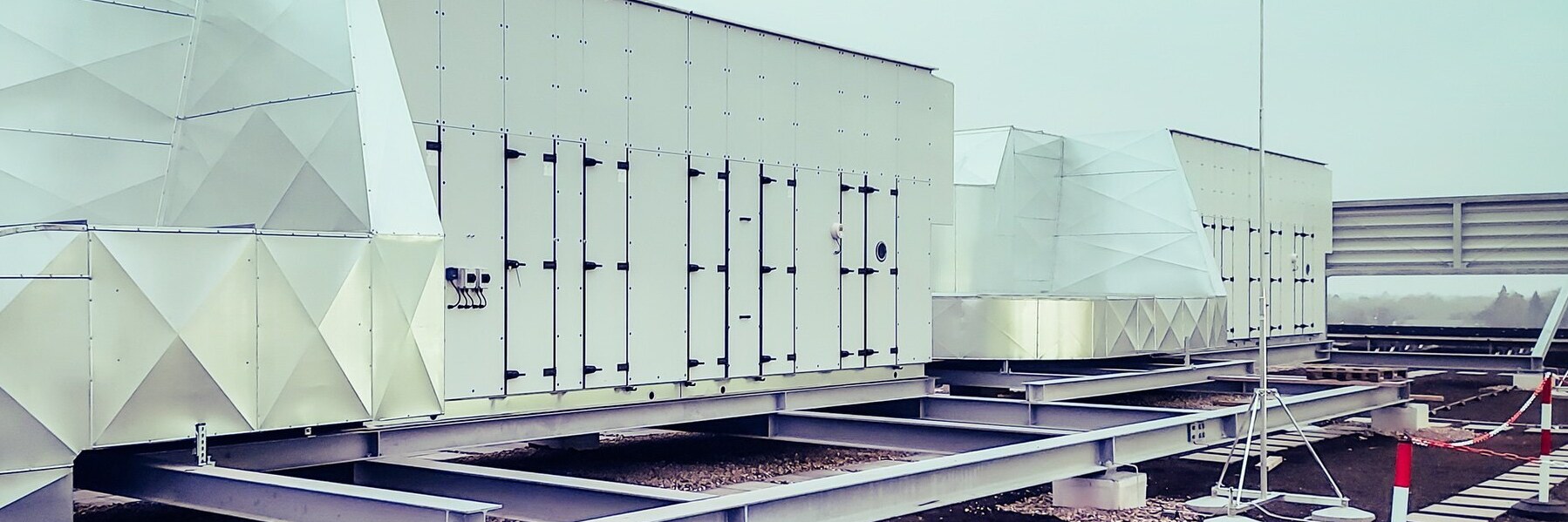 Gebäudetechnische Komplettausstattung des XXXLutz-Standorts Heidelberg: KETEC Gebäudetechnik GmbH